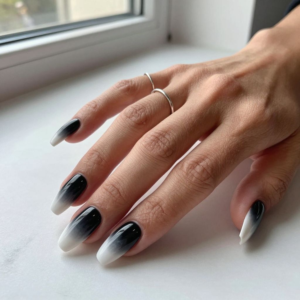 Black nail design 7