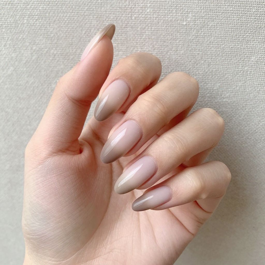 Short Stiletto Nail Design 2